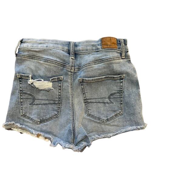 American Eagle Curvy Hi Rise Shorts - Picture 2 of 6